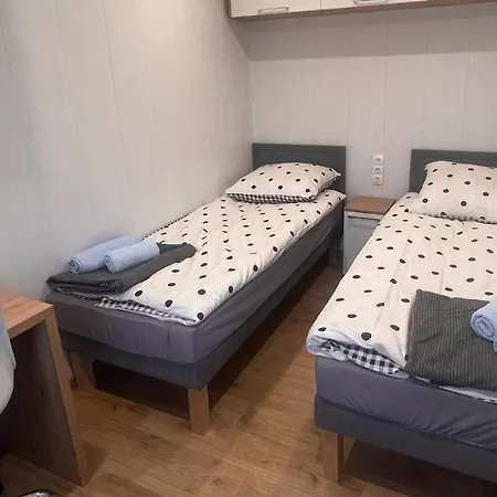 Nad Kamieniem - Caloroczne بيت للعطل *