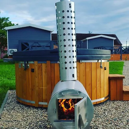 Nad Kamieniem - Caloroczne بيت للعطل Dolgie